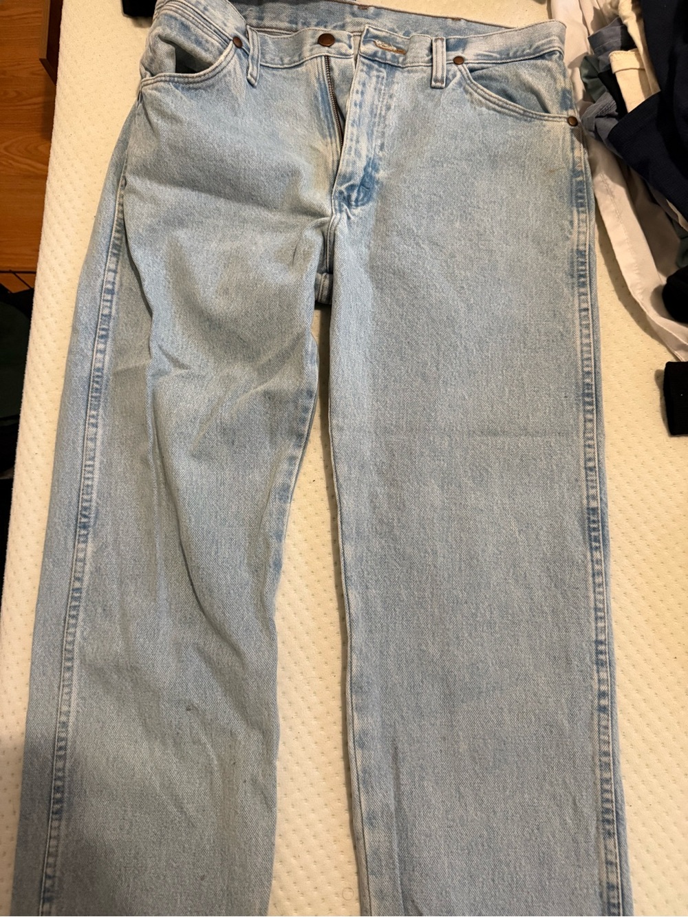 Light Wash Wranglers Men's Jeans - Classic Straight Fit